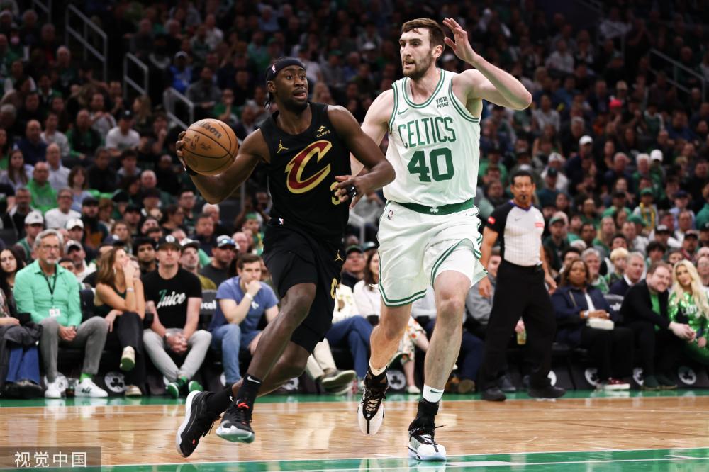 都像一面镜 都像一面镜